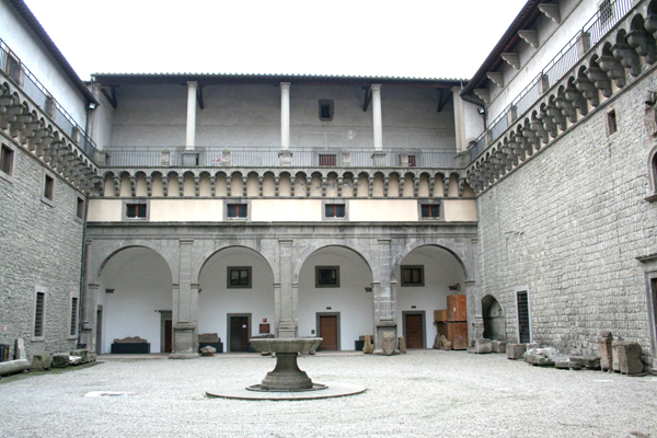 Abbondanza - Mozart: così fan tutte -  Cortile Museo etrusco Viterbo